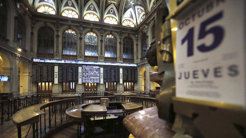 El IBEX 35 sube un 0,64% y recupera los 10.100 puntos a pesar del castigo a Repsol