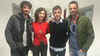 De película - Viajamos a 'Marte' y averiguamos por qué 'Los miércoles no existen' - 17/10/15 - escuchar ahora