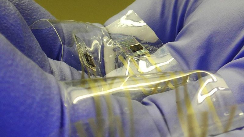 Crean piel artificial para prótesis con la que se ayudaría a recuperar sensaciones