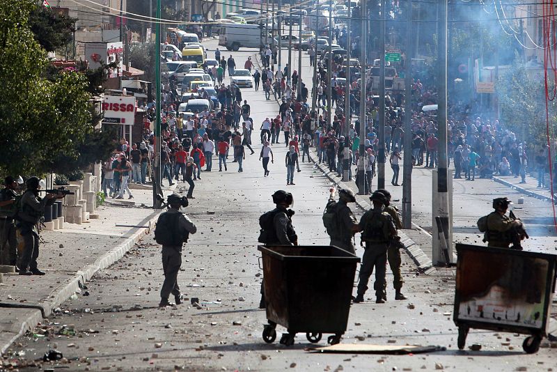 Los embajadores de Israel y Palestina alertan del peligro de una deriva religiosa del conflicto