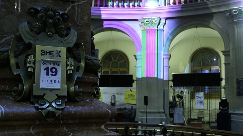 El IBEX 35 baja un 0,24% pero mantiene los 10.200 puntos