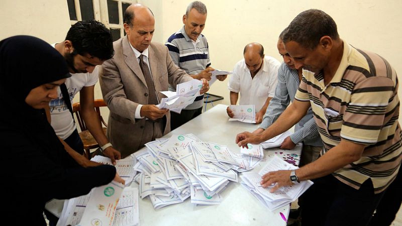 El desinterés y la confusión marcan la primera fase de las elecciones parlamentarias en Egipto