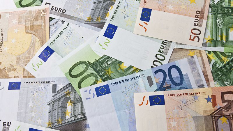 España tendrá que imputar 1.518 millones extra al déficit de 2015 por contratos de Cataluña y Zaragoza de 2013