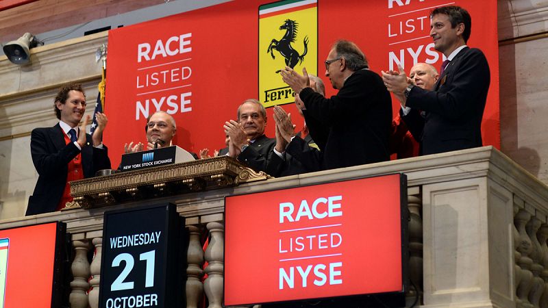 Las acciones de Ferrari suben un 6% en su debut en la Bolsa de Nueva York