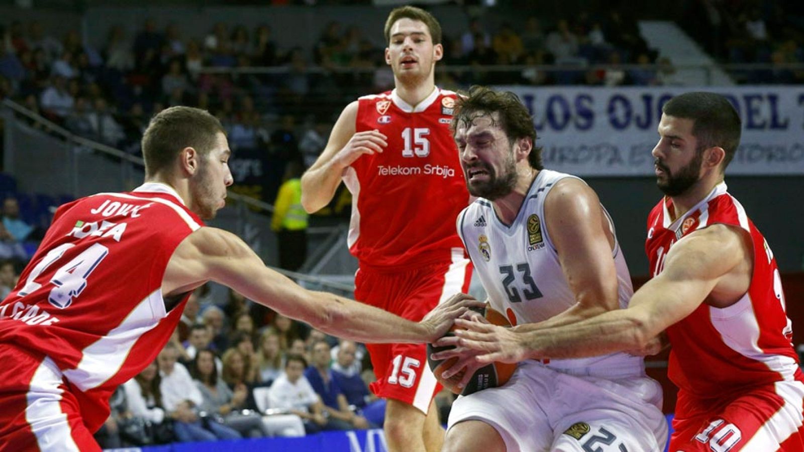 Real Madrid 98-71 Estrella Roja - Baloncesto en RTVE | Ver