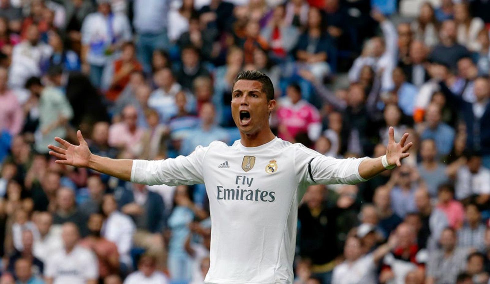 El Real Madrid visita Balaídos para intentar consolidar el liderato ante un Celta que le sigue la estela con los mismos puntos, 18, igual que los que tiene el Barcelona. Los culés esta jornada se verán las caras contra el Eibar, el humilde venimo a m