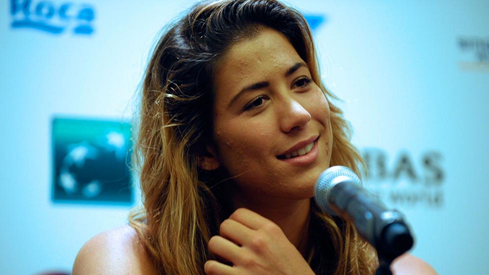 Muguruza y Suárez debutan con derrota en el Masters de dobles | Ver