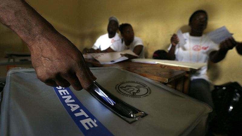 Las autoridades de Haití y los observadores internacionales, satisfechos con el desarrollo de las elecciones