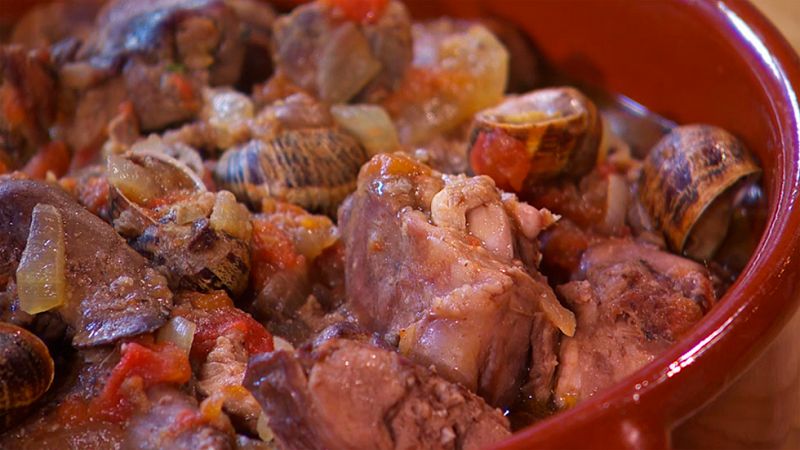 Receta de conejo con caracoles