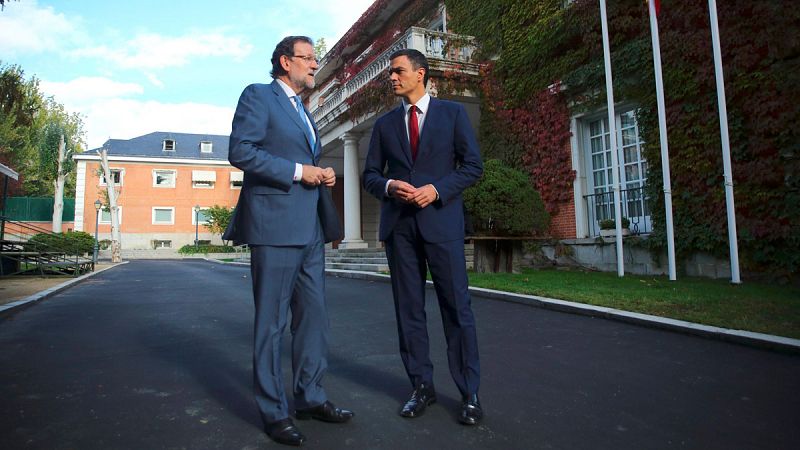 Rajoy y Sánchez se reúnen en Moncloa para hacer frente al desafío independentista en Cataluña