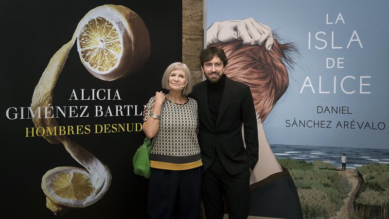 Giménez Bartlett y Sánchez Arévalo, Premios Planeta 2015: "Nuestras novelas aún se lo tienen que ganar"