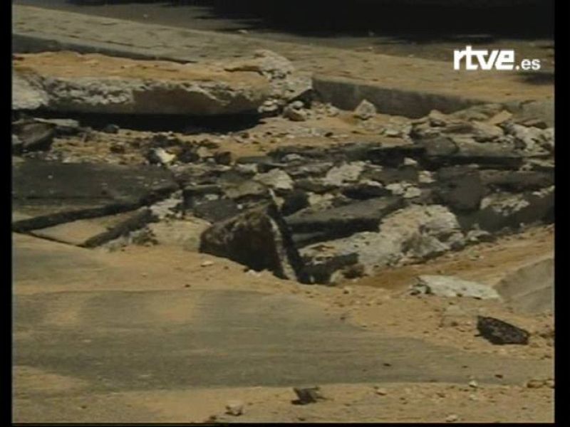 Tres heridos leves en una explosión fortuita en una cámara de cableado cerca de Atocha