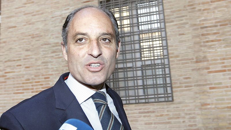 La juez pospone la declaración de Camps por la Fórmula 1 pero le mantiene imputado