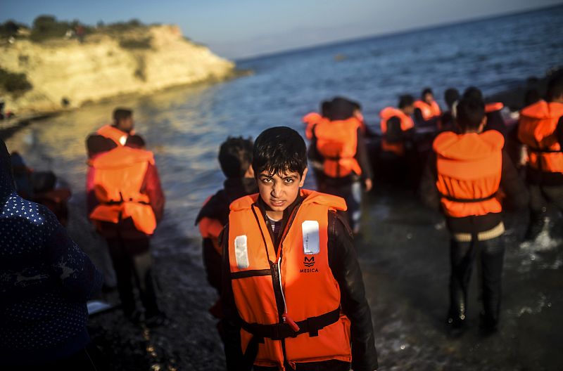 Un flujo diario de 5.000 refugiados llegará a las costas europeas este invierno