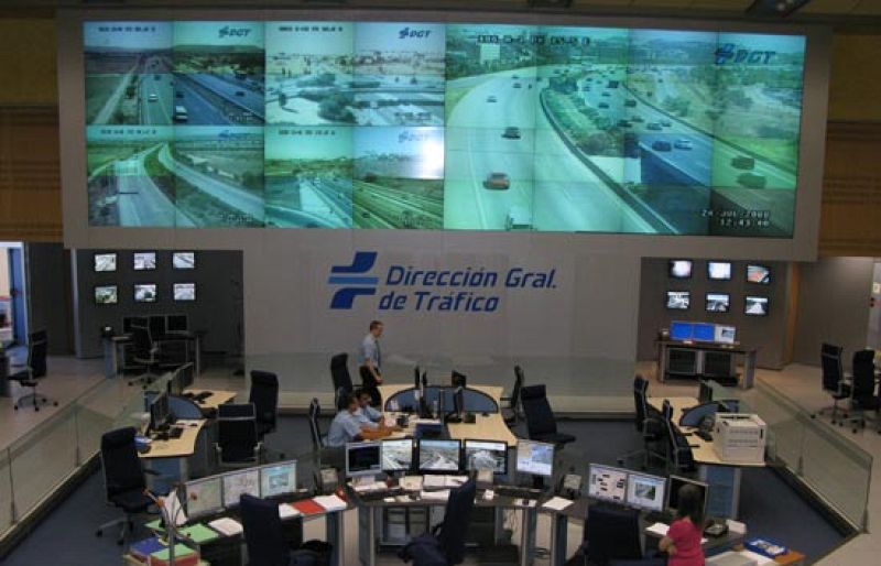 La DGT: los ojos que todo lo ven y cuidan de nosotros en carretera