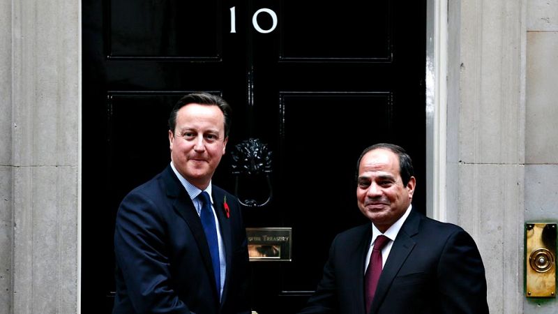 Reino Unido reanudará los vuelos desde Egipto para sus turistas, aunque solo con equipaje de mano