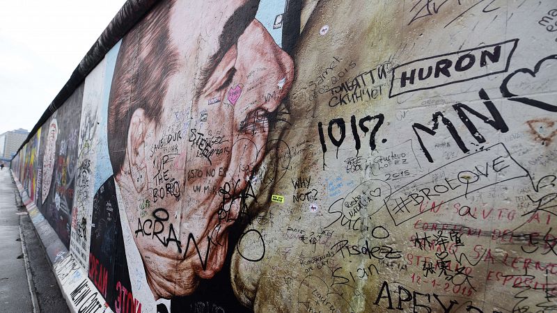 Una barrera protegerá el arte del Muro de Berlín