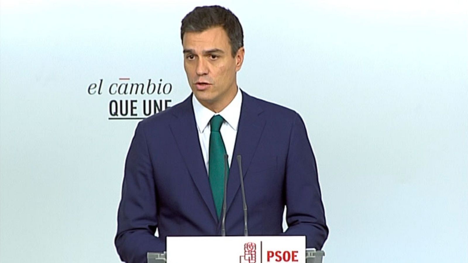 Pedro Sánchez apoya al Gobierno ante una moción que "traiciona la voluntad de la mayoría de los catalanes"