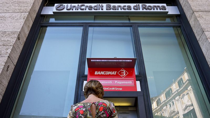 El banco italiano Unicredit reducirá su plantilla en 18.200 trabajadores y cerrará 800 sucursales hasta 2018
