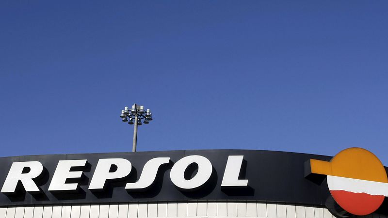 Repsol gana un 49,5% menos hasta septiembre, un total de 832 millones por la caída del precio del petróleo