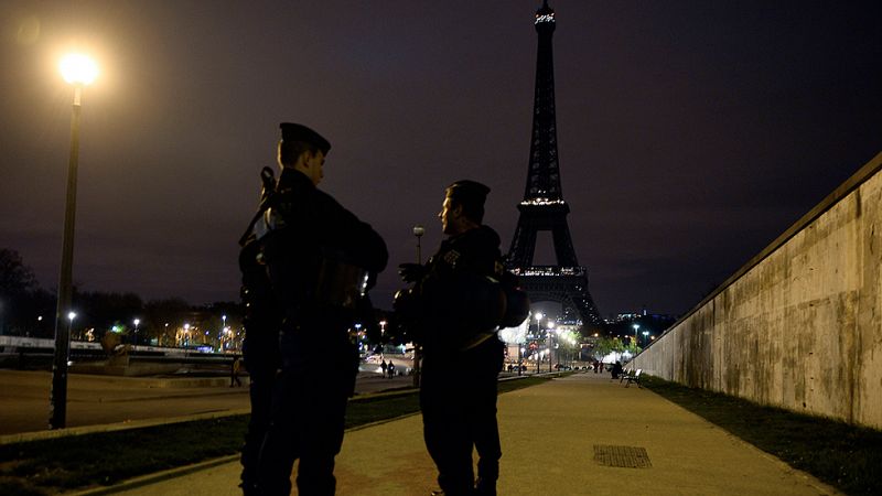 Tres equipos de terroristas actuaron de forma coordinada en los ataques de París