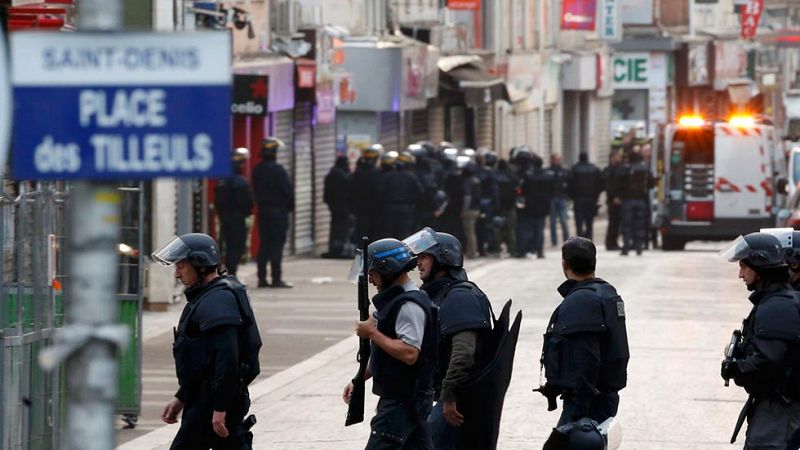 Vecinos de Saint Denis: "Empezaron a disparar, había explosiones y el edificio temblaba"