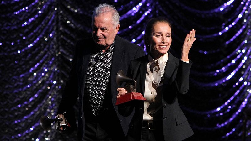 Los Grammy Latino premian la excelencia de Ana Belén, Víctor Manuel y Milanés