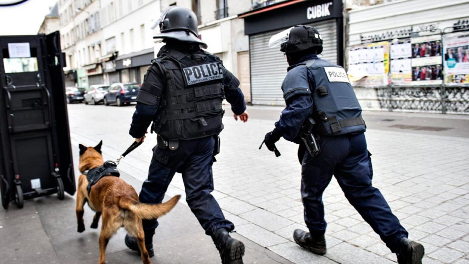 Francia identifica a Hasna Aitboulahcen entre los terroristas muertos en Saint-Denis y halla el cuerpo de otro hombre