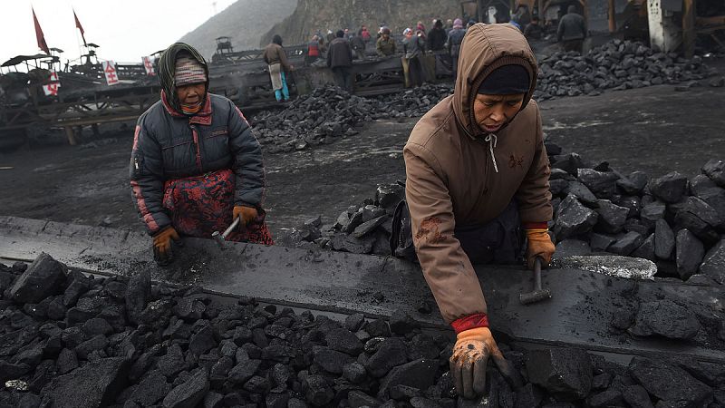 Mueren al menos 21 personas en el incendio en una mina de carbón en el noreste de China
