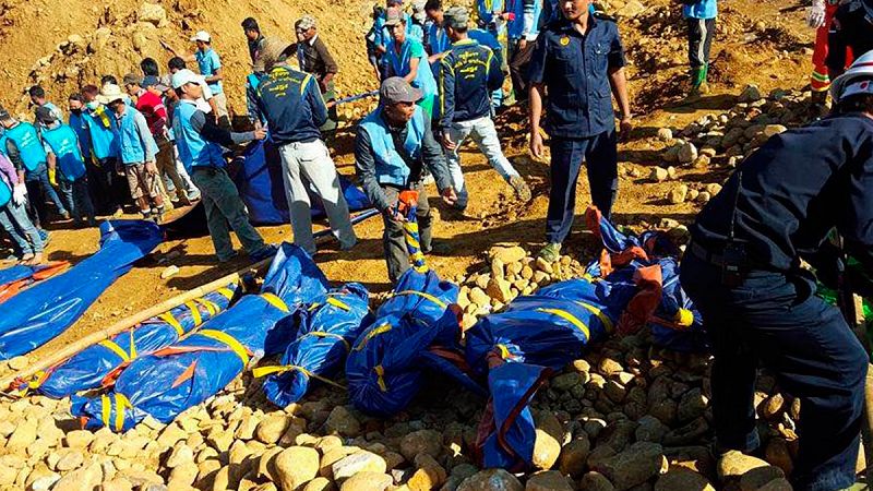 Ascienden a 104 los muertos en el corrimiento de tierra en una mina de jade de Birmania