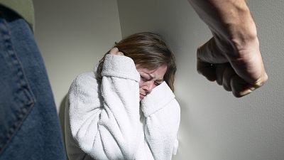 Reportaje R5 - Día Internacional contra la Violencia de Género - Escuchar ahora