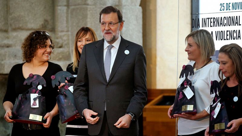 Rajoy dice que "hay salida" de la violencia machista, que ha acabado con la vida de 48 mujeres este año