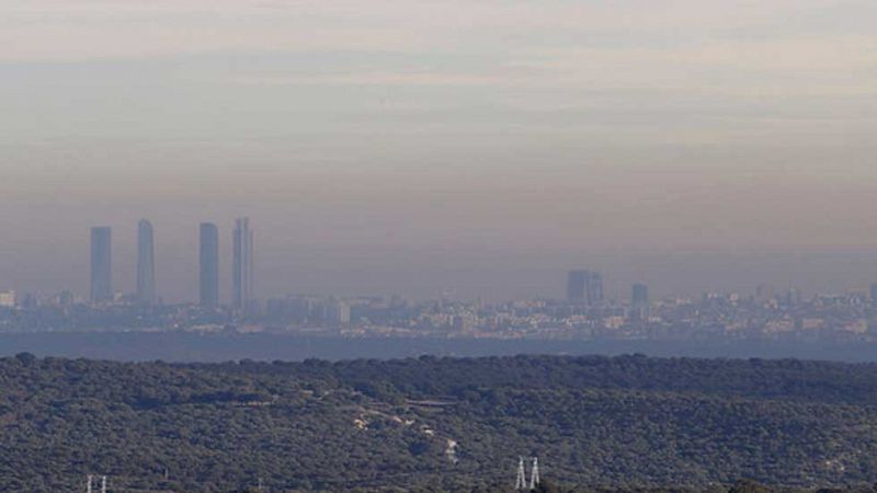 Madrid permitirá estacionar este miércoles pero vuelve a limitar la velocidad por la contaminación