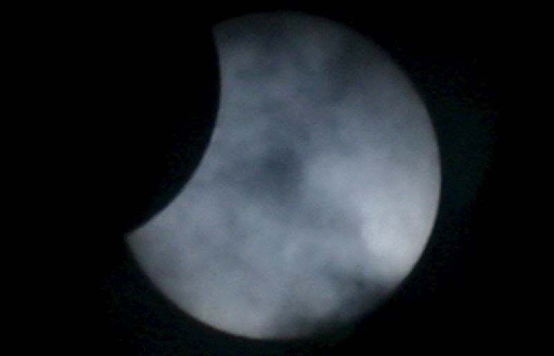 Doce minutos en oscuridad, por un eclipse de Sol