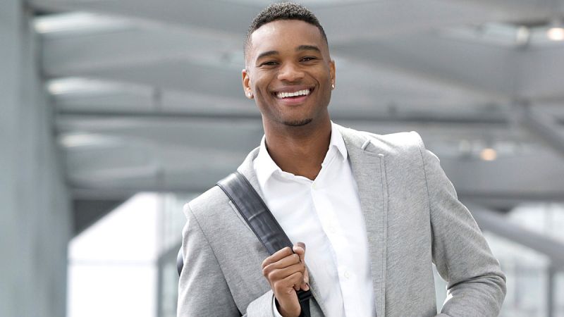 Baja casi un 9% el número de extranjeros que obtuvieron la nacionalidad española en 2014