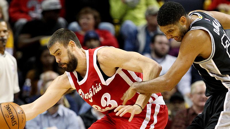 Leonard, Parker y Ginóbili se exhibieron ante los Grizzlies de Gasol