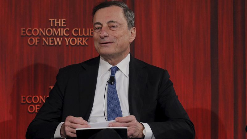 Draghi sobre las políticas monetarias del BCE: "no hay límites sobre lo lejos que estamos dispuestos a llegar"