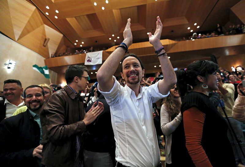 Iglesias confía en la "remontada" y da la "bienvenida a casa" a los socialistas