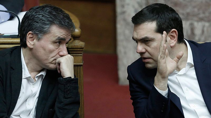 Grecia aprueba los primeros presupuestos de Tsipras con el rechazo de toda la oposición