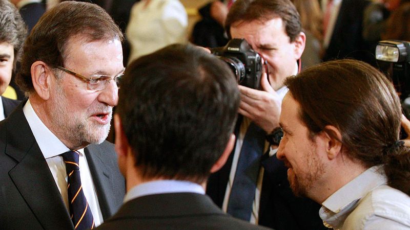 Los candidatos celebran una Constitución que piden "reformar", menos Rajoy, que no lo ve una "prioridad"