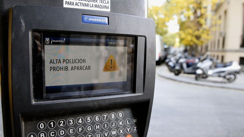 Madrid tramitó 8.000 multas de aparcamiento durante las restricciones por contaminación