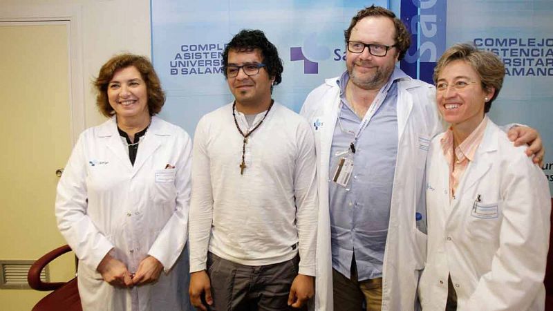 El Hospital de Salamanca realiza el primer trasplante de cara sin rechazo en España