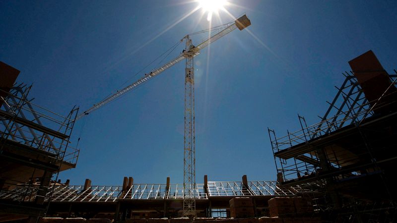 La CNMC multa con 9,3 millones a siete empresas de construcciones modulares por fijación de precios y reparto de clientes