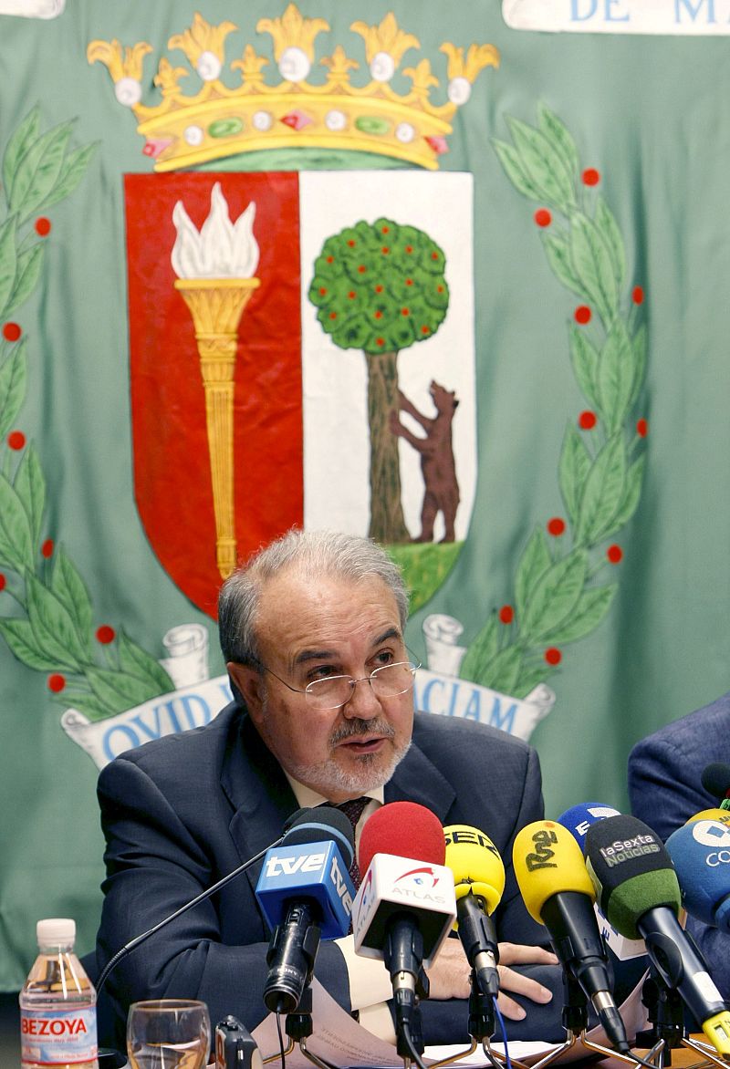 Solbes reconoce que la crisis es más grave de lo que se pensaba