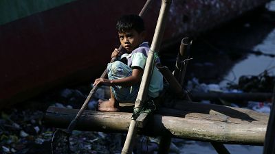 Mundo aparte - 'Chokora', los niños que sueñan con pegamento - 17/12/15 - Escuchar ahora