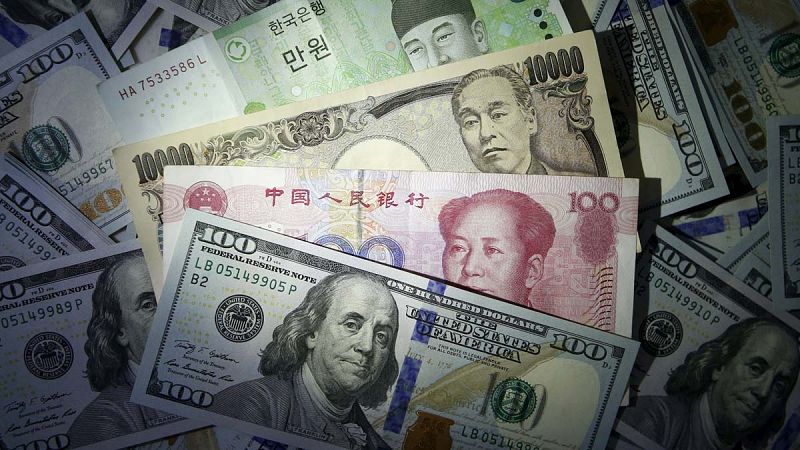 El yuan marca su mínimo frente al dólar en cuatro años tras el alza de tipos en EE.UU.
