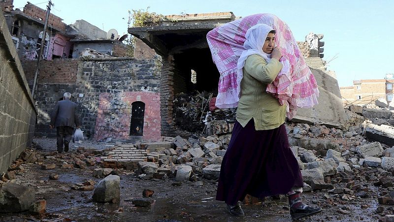 Mueren al menos 54 militantes kurdos en enfrentamientos con el Ejército en ciudades del sur de Turquía
