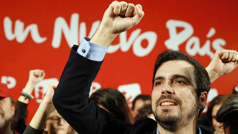 Alberto Garzón pide llenar las urnas de "votos rojos de dignidad y coherencia"