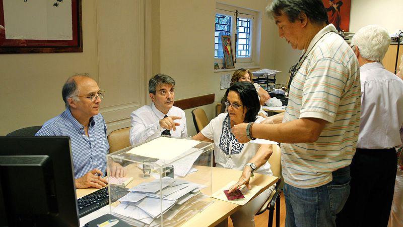 Los consulados abrirán de forma excepcional hasta el domingo para votar desde el extranjero