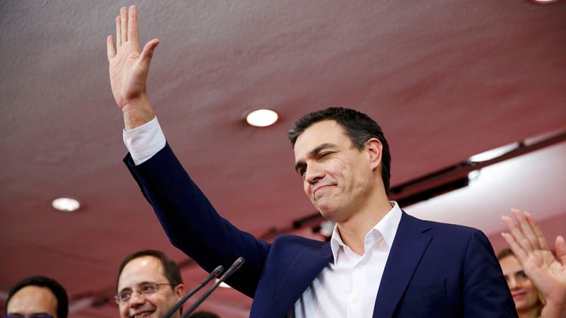 Sánchez afirma que corresponde al PP "intentar formar gobierno" pero que "España quiere izquierda"